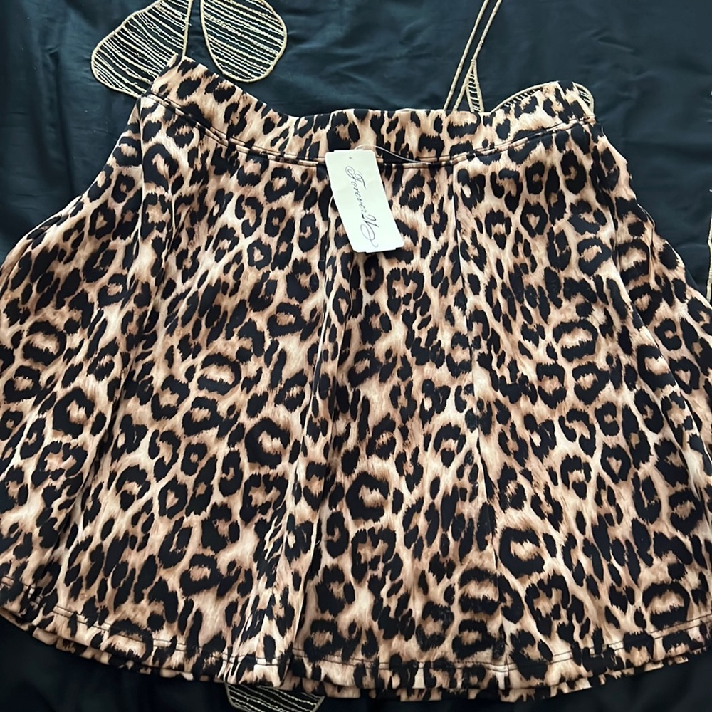 NWT mini animal print skirt